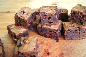Blackcurrant beach brownies. One of 37 creative blackcurrant recipes with chocolate.