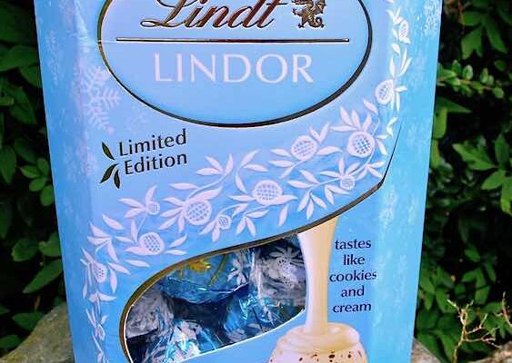 Lindt Chocolate Lindor Stracciatella Limited Edition