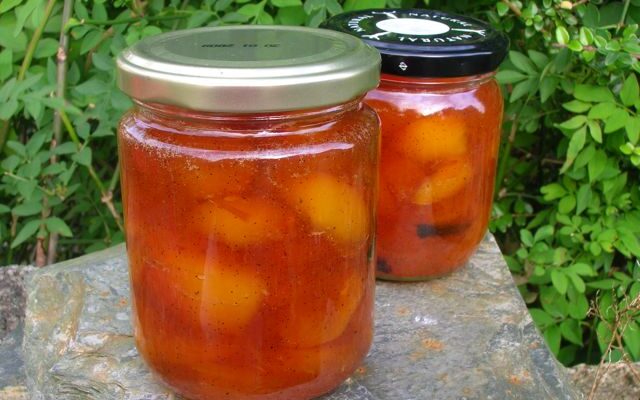 Vanilla Apricot Jam