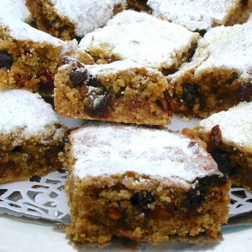 Close up of mincemeat slice squares on tray.