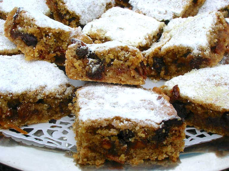 Close up of mincemeat slice squares on tray.
