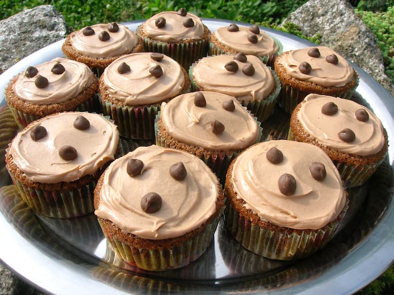 Silver tray of chai masala chocolate fairy cakes.