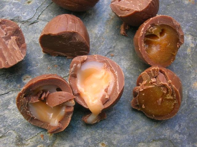 Cadbury's Mini Egg Halves - An Easter Eggstravaganza.
