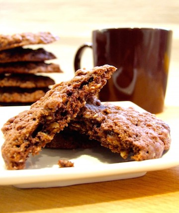 Chocolate muesli cookies