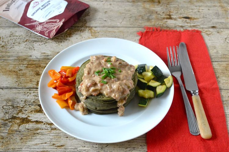 Spicy peanut sauce and roast vegetables on savoury green pancakes.