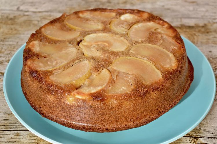 Upside-Down Apple Cake flavoured with Cider and Cardamom