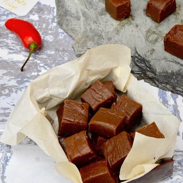 Chilli Chocolate Fudge Smooth, Creamy & a Little Bit Hot Tin and Thyme