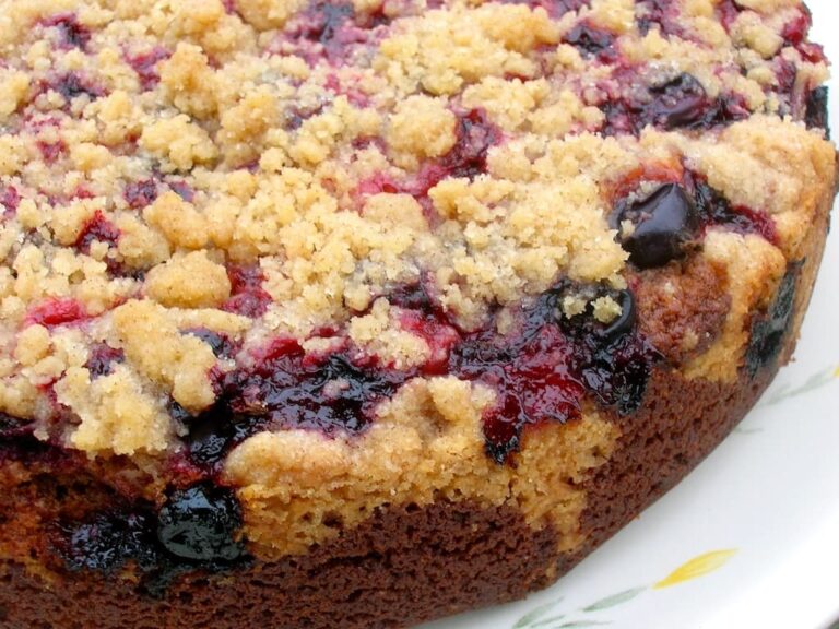 Chocolate Blackcurrant Buckle aka Blackcurrant Crumble Cake.