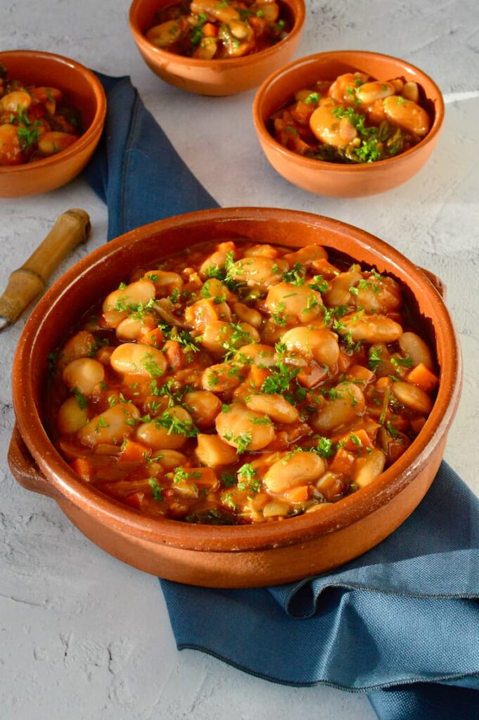 Greek Butter Beans in Tomato Sauce with Greens Tin and Thyme