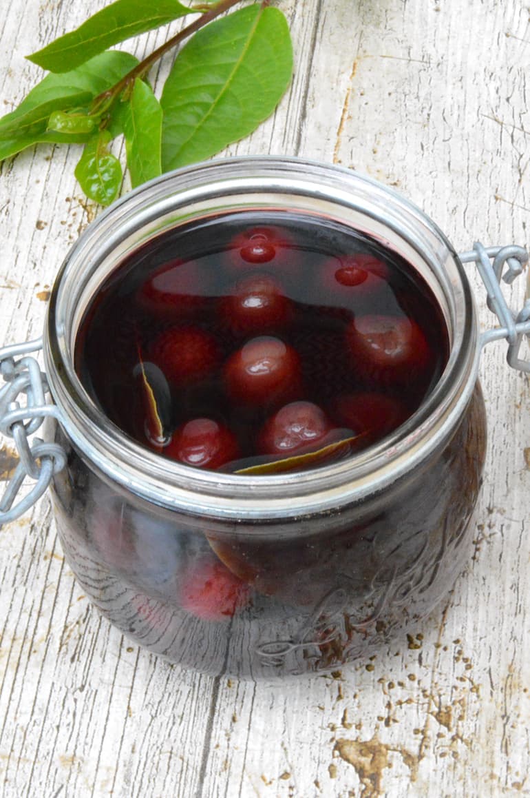 Easy Pickled Cherries Tin and Thyme