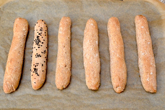 Baked 2-ingredient yoghurt dough sticks.